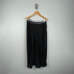 Forever 21 Black Mesh Pleated Maxi Skirt L